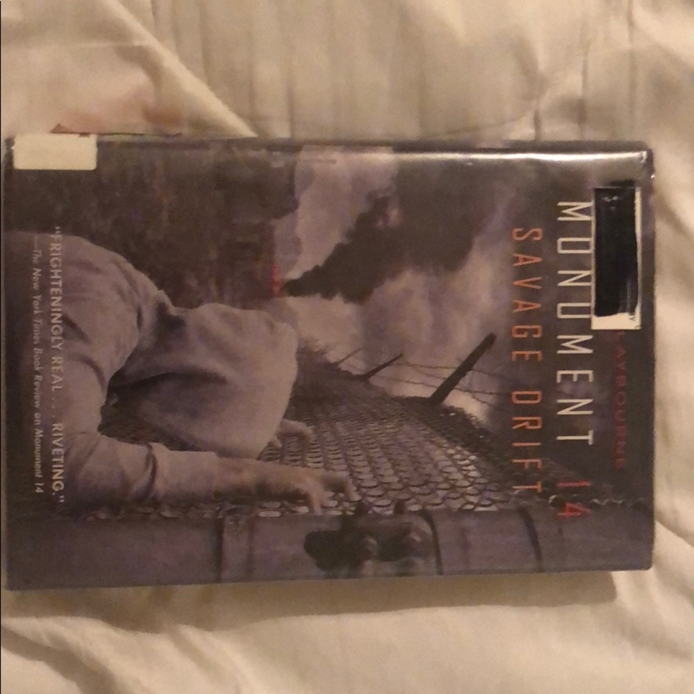 Book bundle - Picture 3 of 6